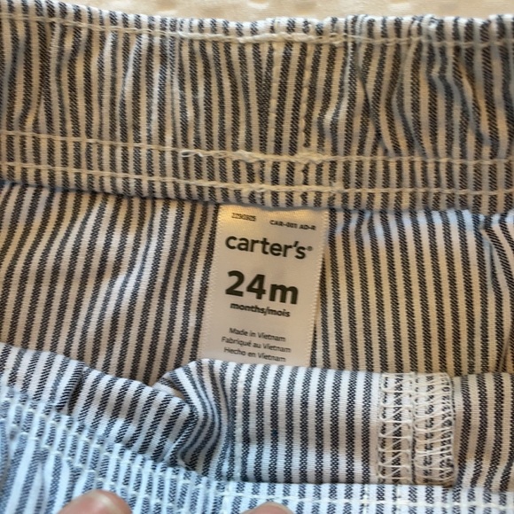 Carter’s three shorts set - Picture 4 of 10